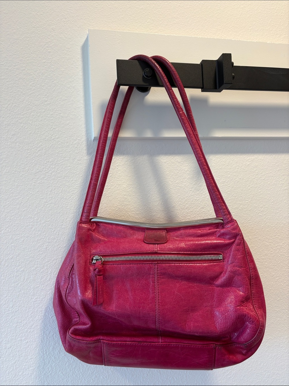 Hobo International Vintage Berry Pink Leather Kisslock Frame Shoulder Bag - Picture 7 of 7